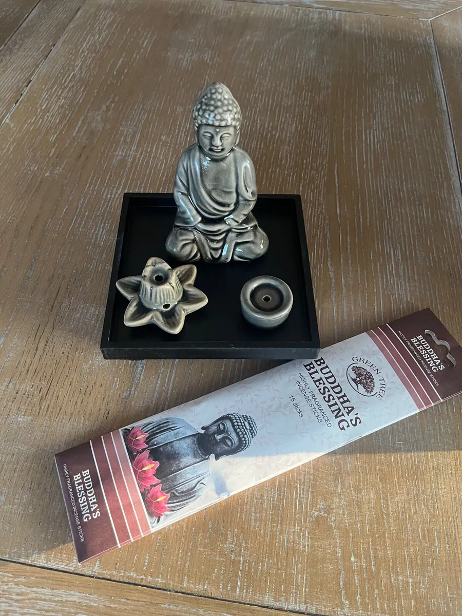 Incense burner set with incense sticks - Image 1