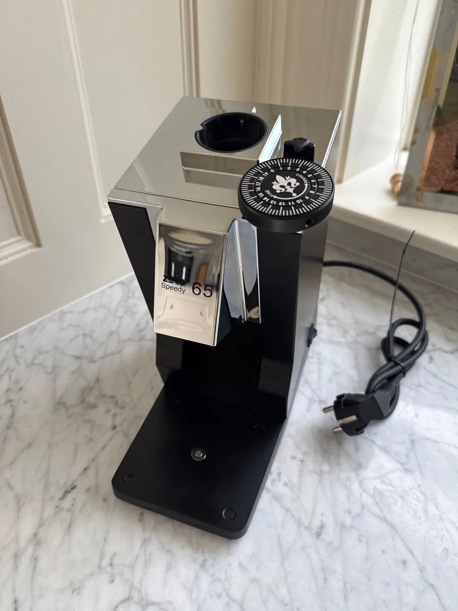 Eureka Mignon Zero 65 Speedy Coffee Grinder - Image 1
