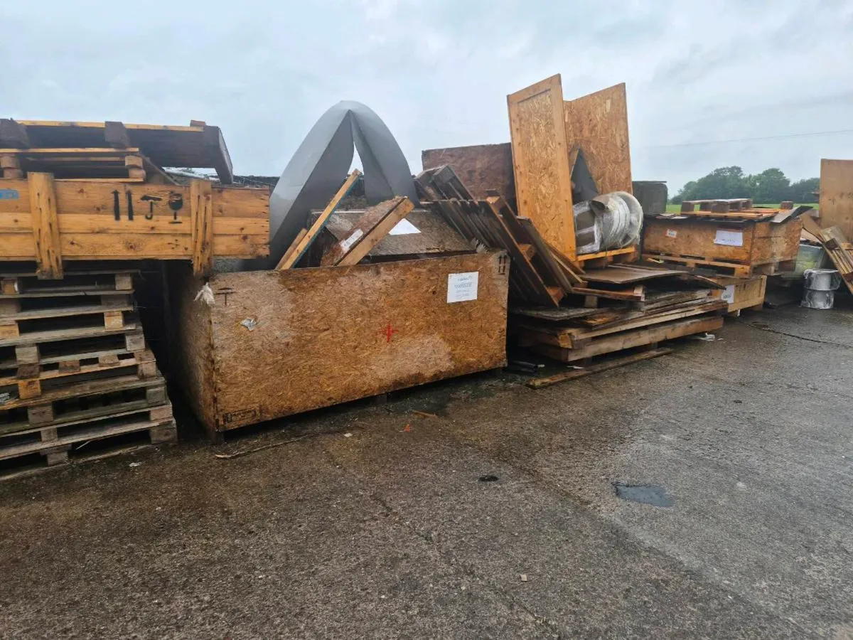 Pallets and crates for firewood - Image 3