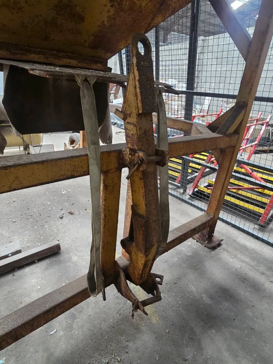 Large Heavy Duty Steel Hopper - Image 3