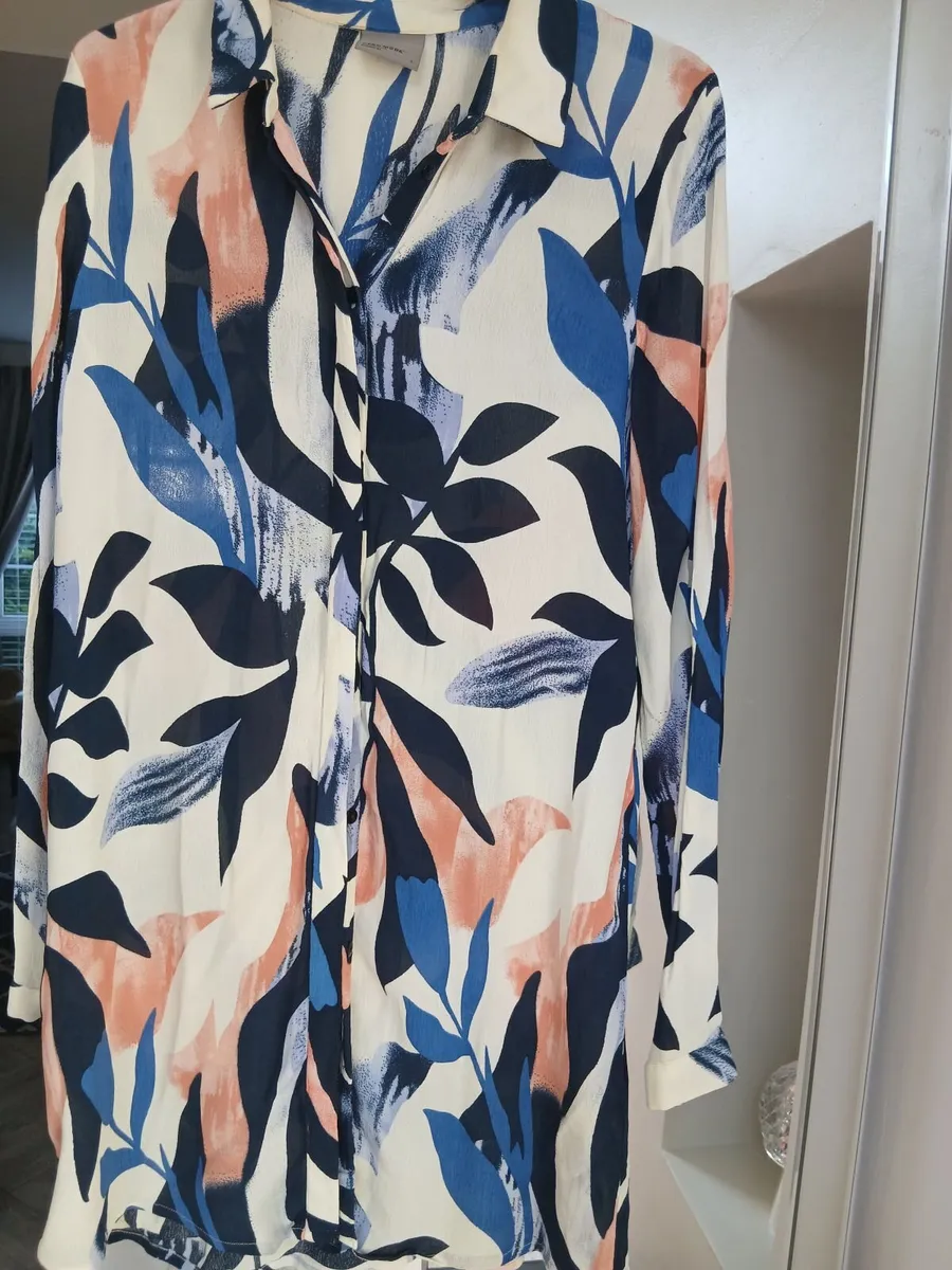 Ladies clothes bundle - Image 3