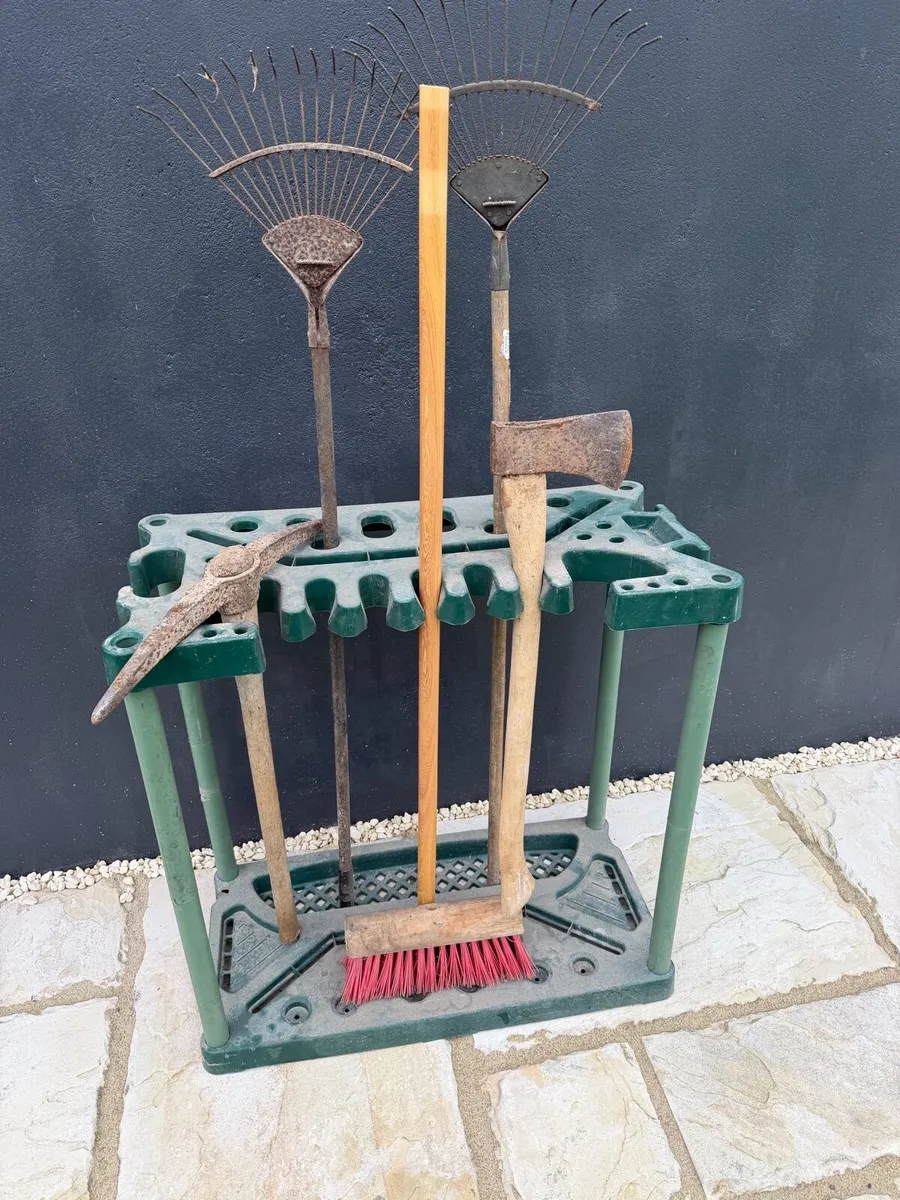 Garden tool rack stand&tools - Image 1