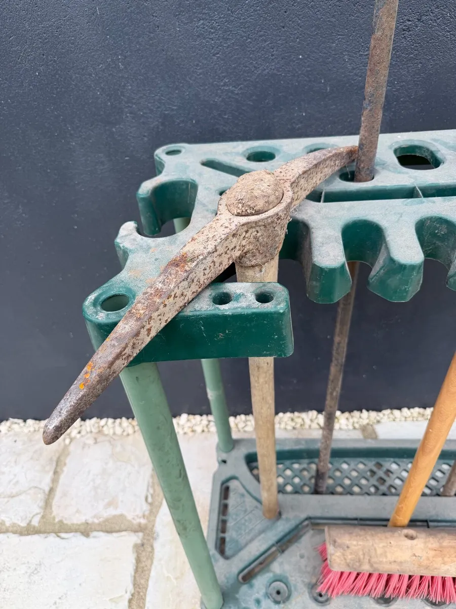 Garden tool rack stand&tools - Image 3