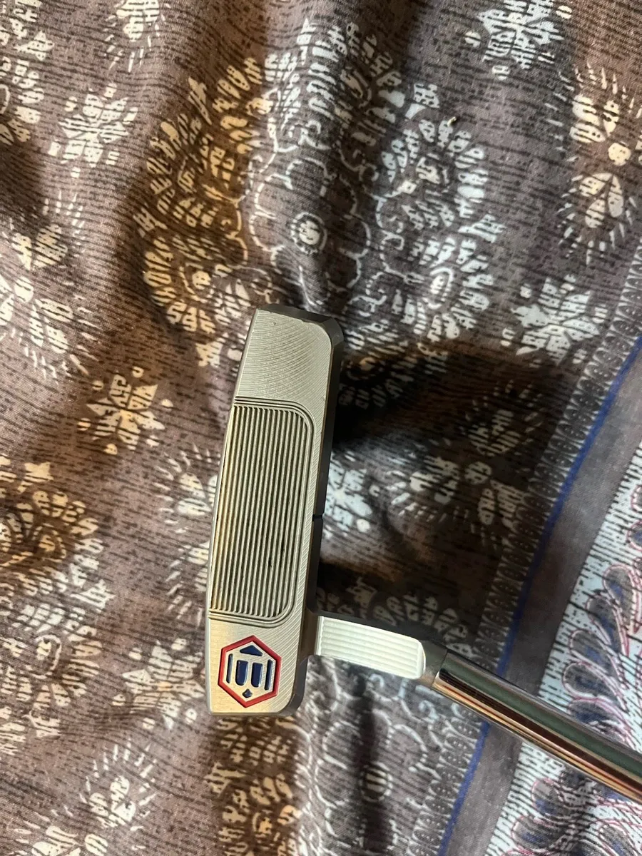 Bettinardi Inovai Rev 6.0 Putter - Image 2
