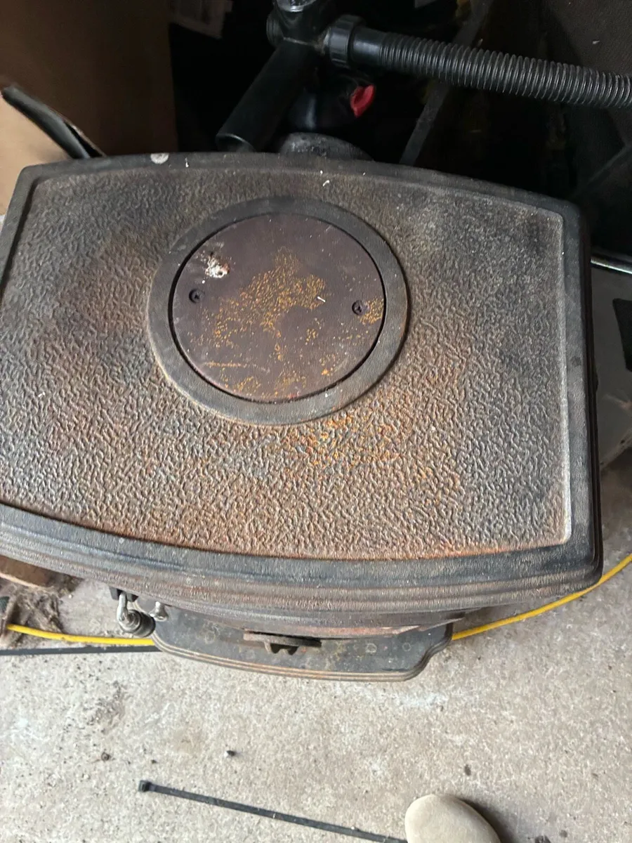 Cast iron stove - Image 4