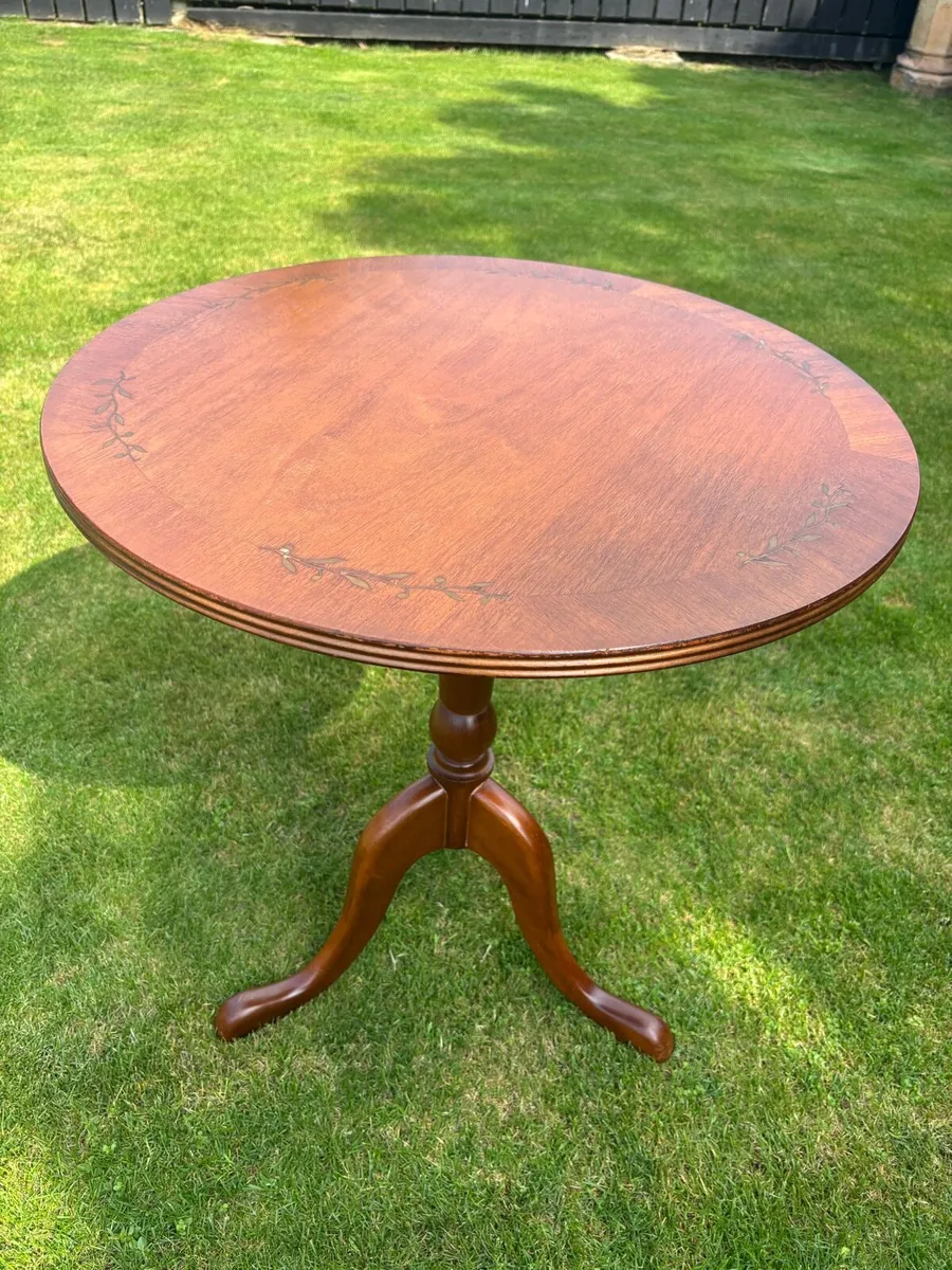 Repro George 111 style tripod base wine table - Image 1