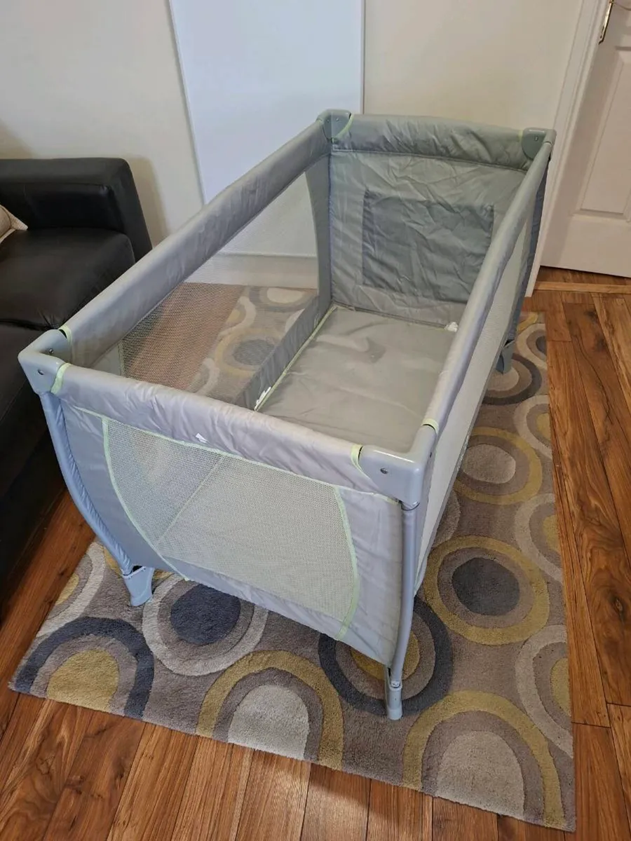 Travel Cot Babylo Alpha 4ft x 2ft Excellent - Image 1