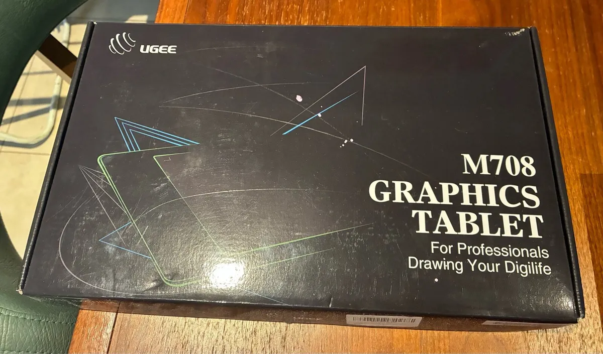 Ugee graphics drawing tablet M708 - Image 1