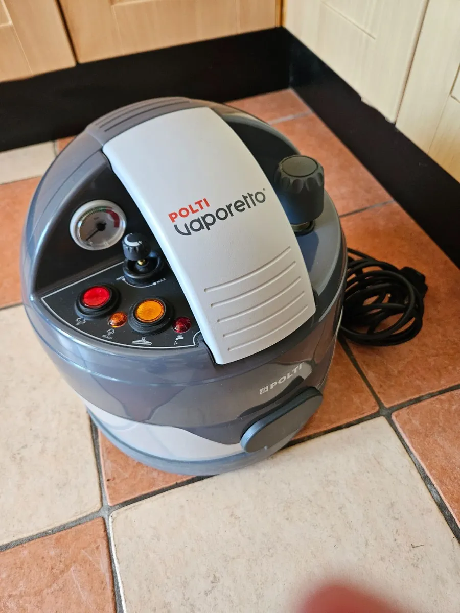 Steam cleaner - Image 1