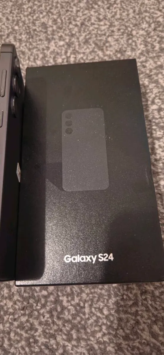 Samsung Galaxy S24 5g - Image 4