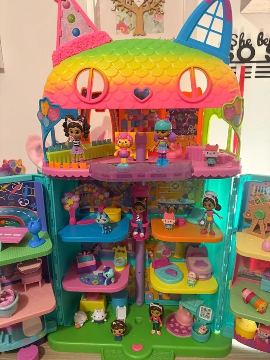 Gabby's Rainbow Dollhouse - Image 3