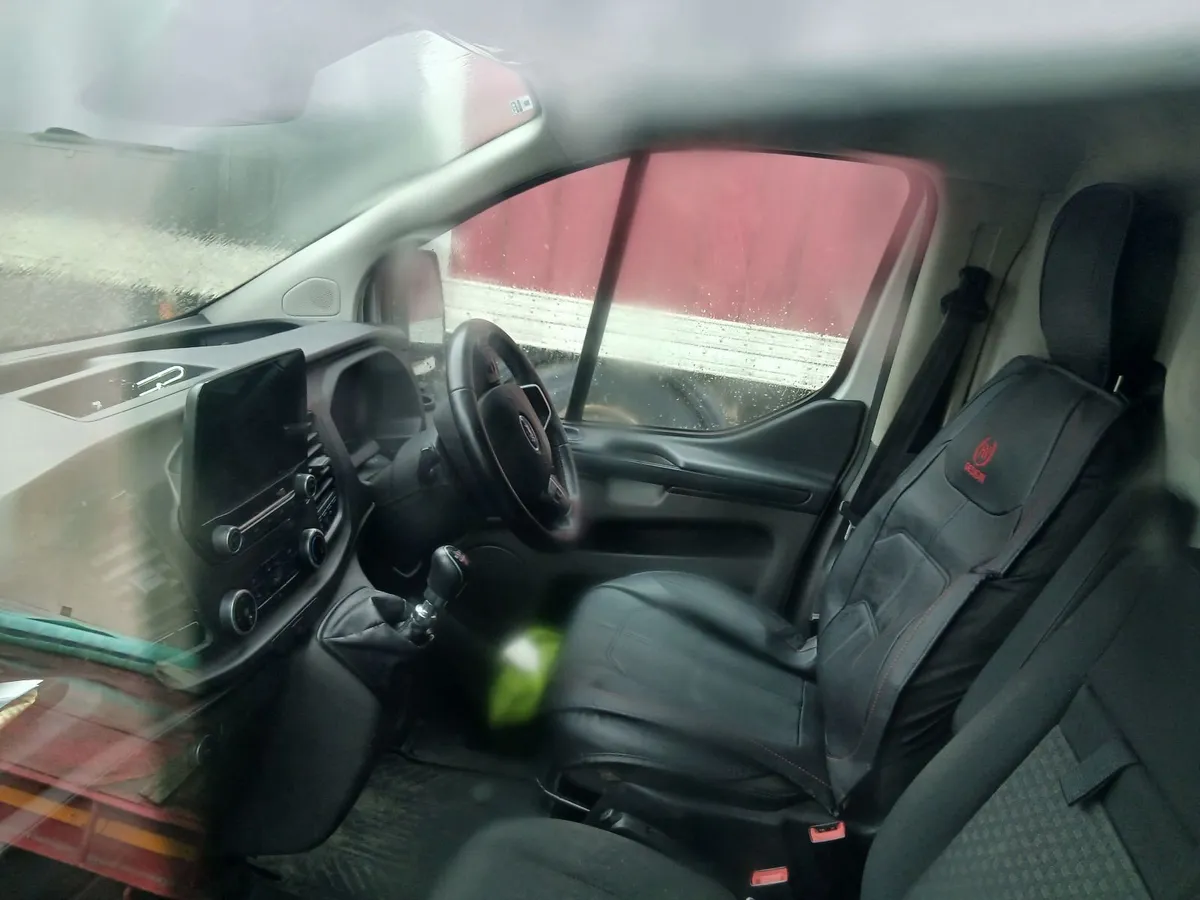 Ford Transit custom 2021 - Image 3