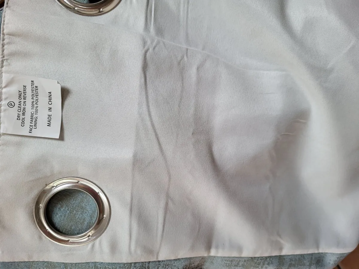 curtains - Image 3