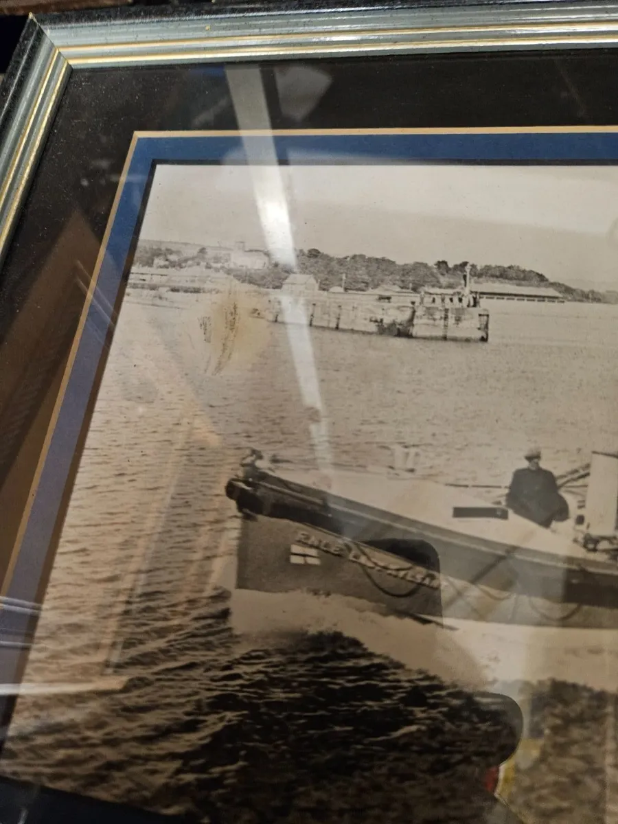 Picture Wicklow Lifeboat Returning to Harbour - Image 4