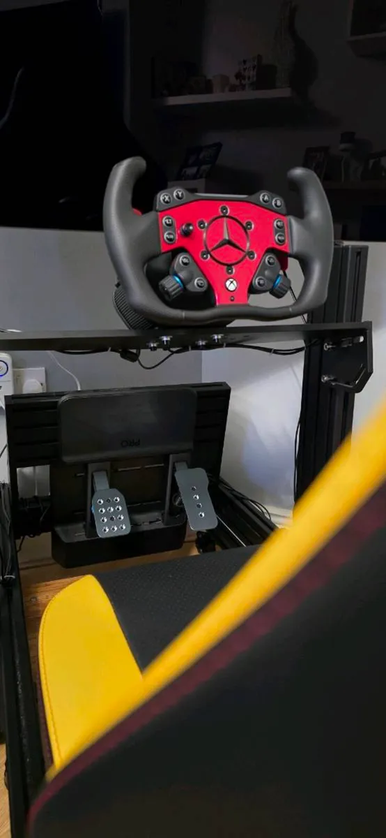 Logitech + GT Omega Sim Racing RIG - Image 1