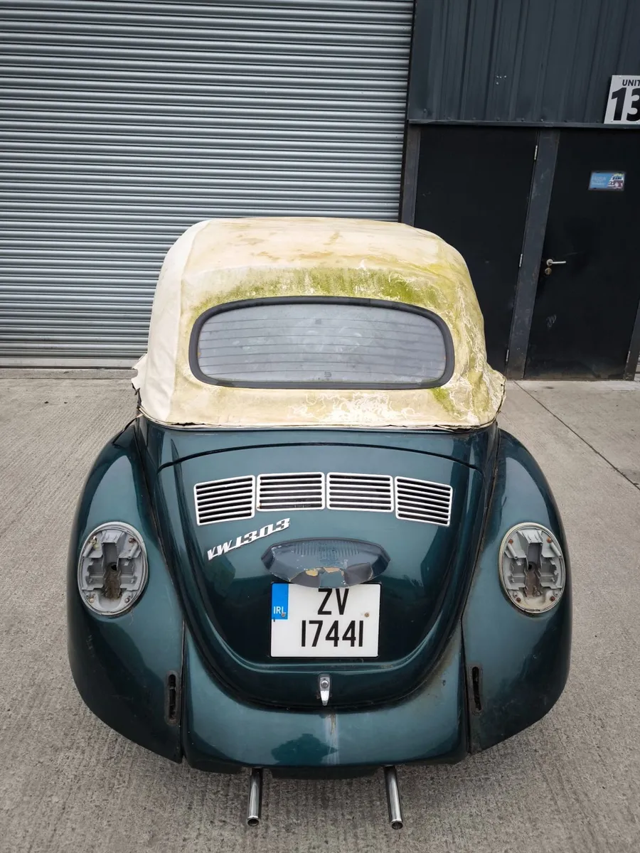 Volkswagen beetle 1303 convertible - Image 2