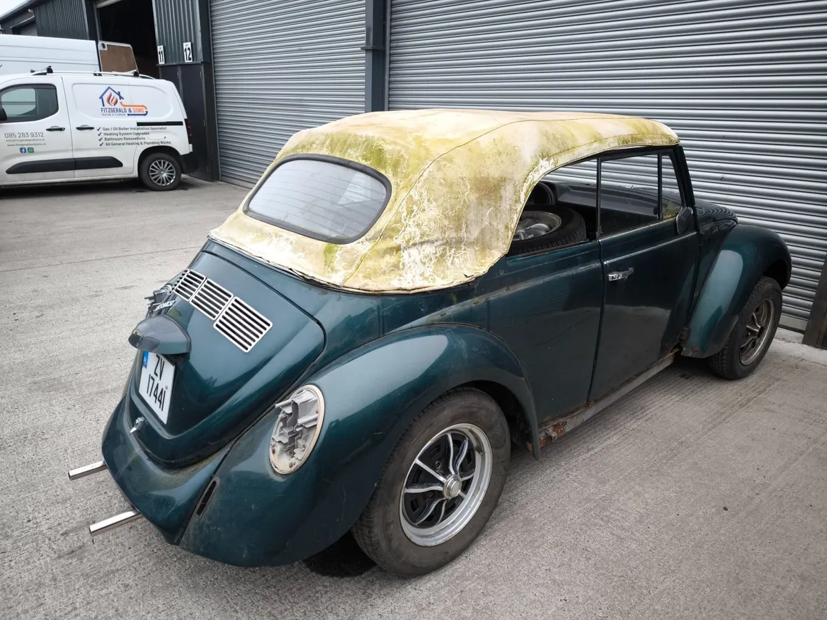 Volkswagen beetle 1303 convertible - Image 4
