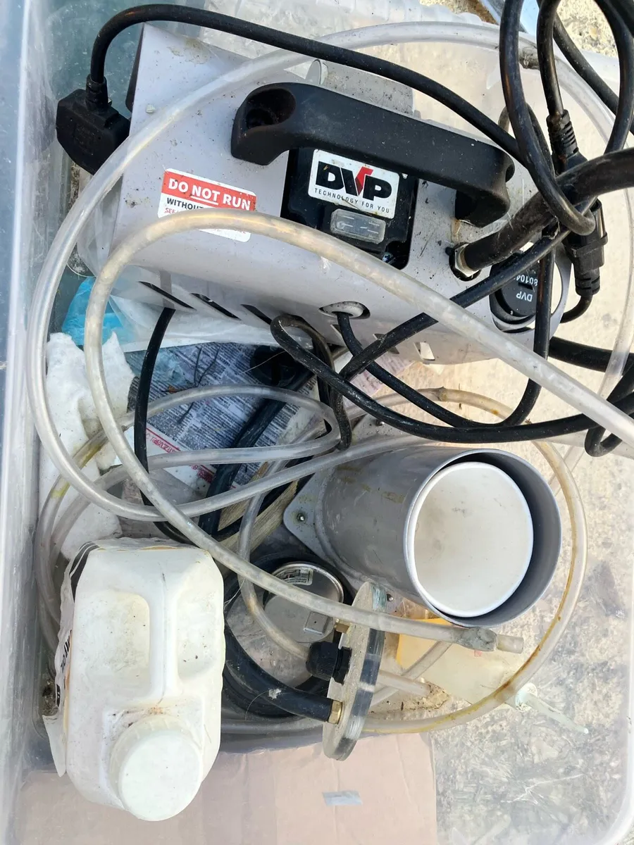 Easy Composites vacuum pump - Image 2