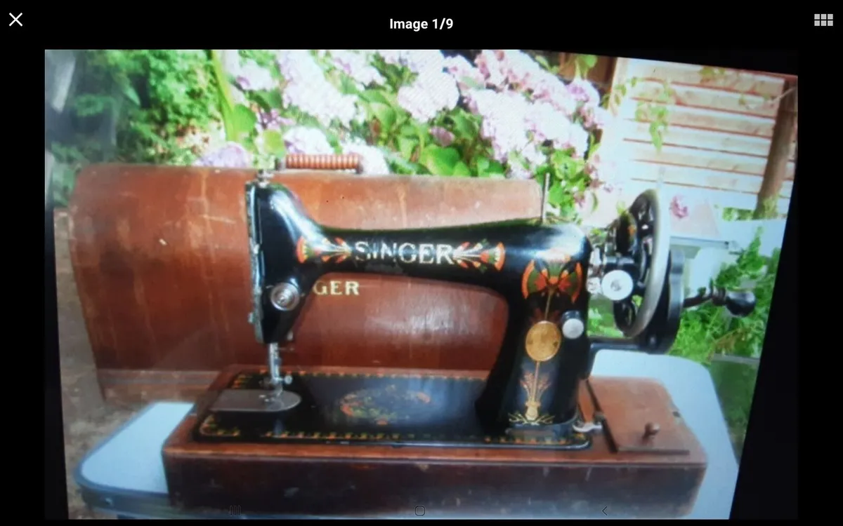 SINGER 66K LOTUS SEWING MACHINE - Image 1