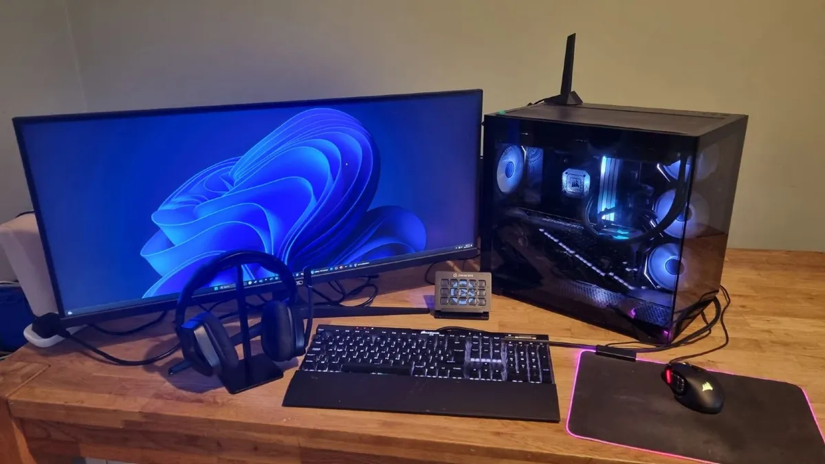 Full Gaming & Streaming Setup - Image 1