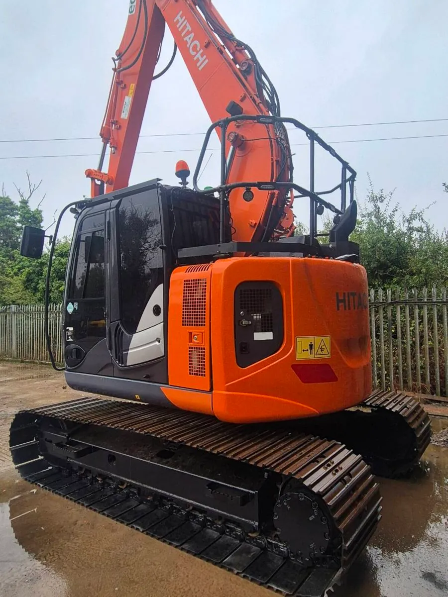 Hitachi - Image 4