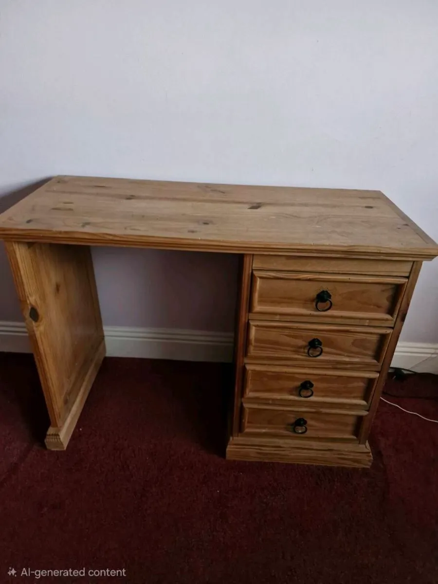 Solid pine desk - Image 1