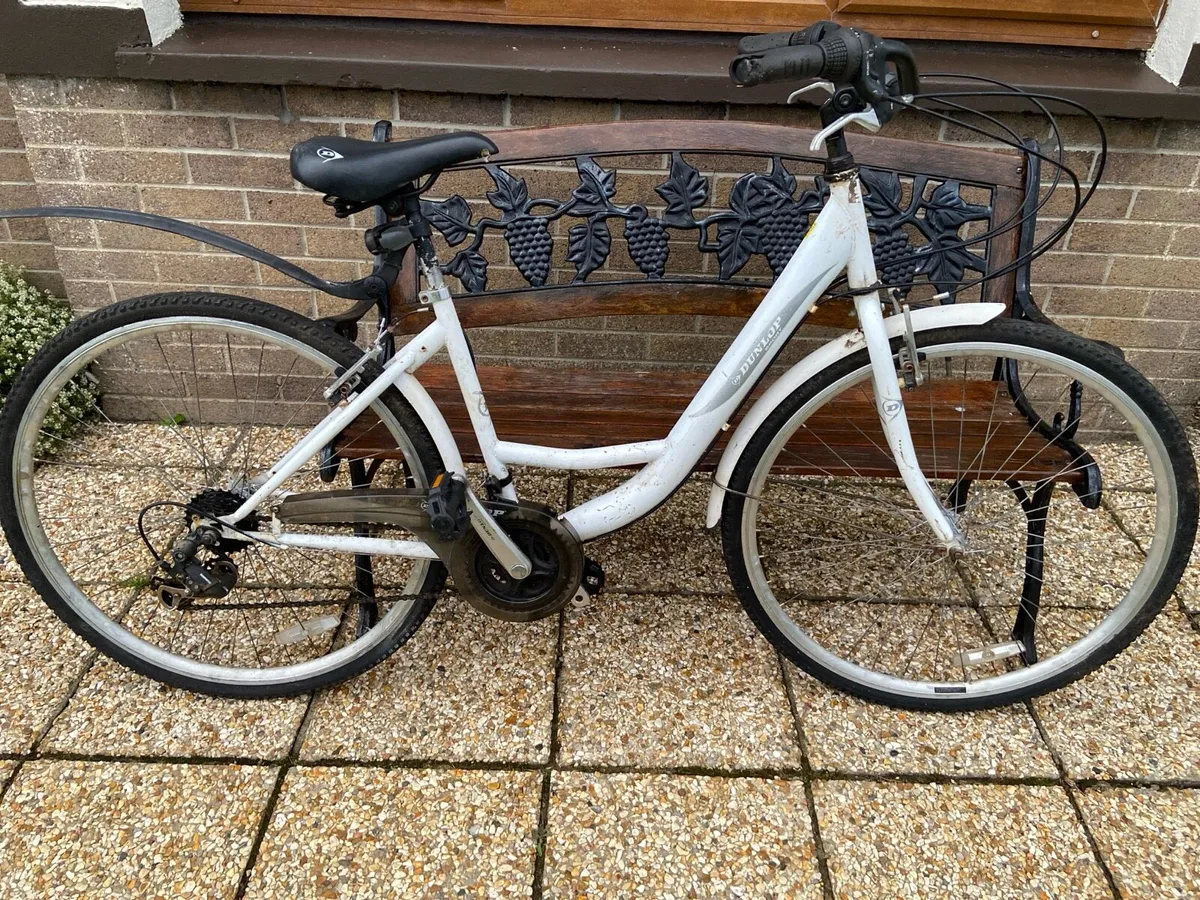 Lady’s. Bicycle - Image 1