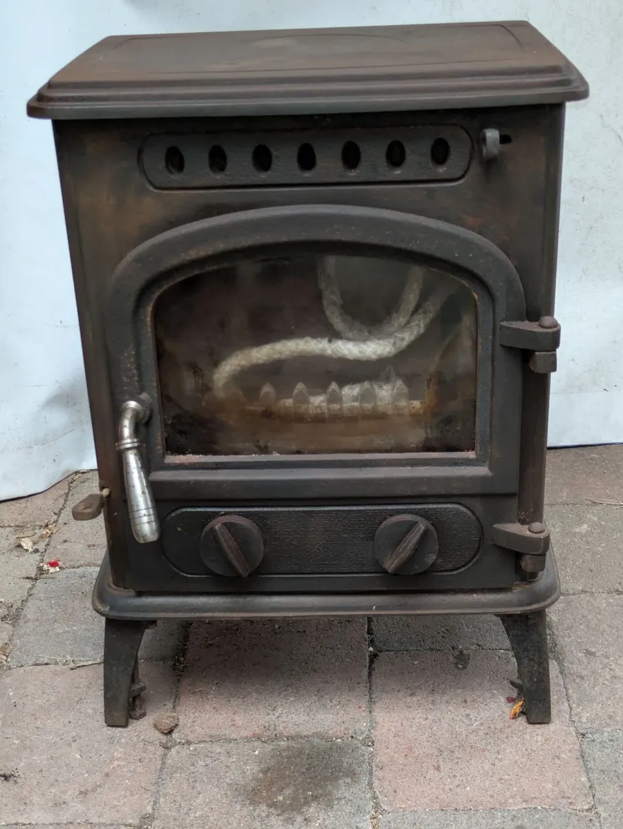 Wood burning stove