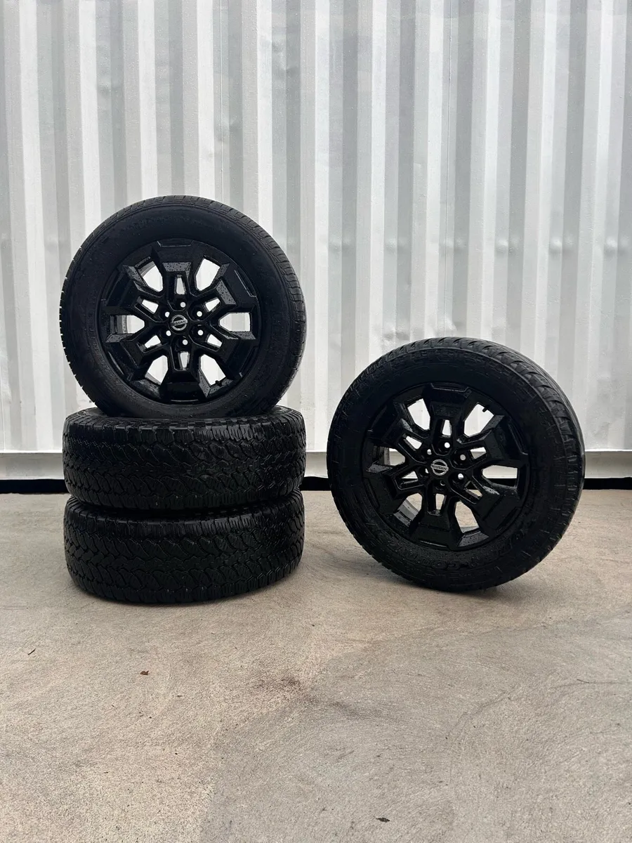 Genuine Nissan Navara 18” Alloy Wheels - Image 1