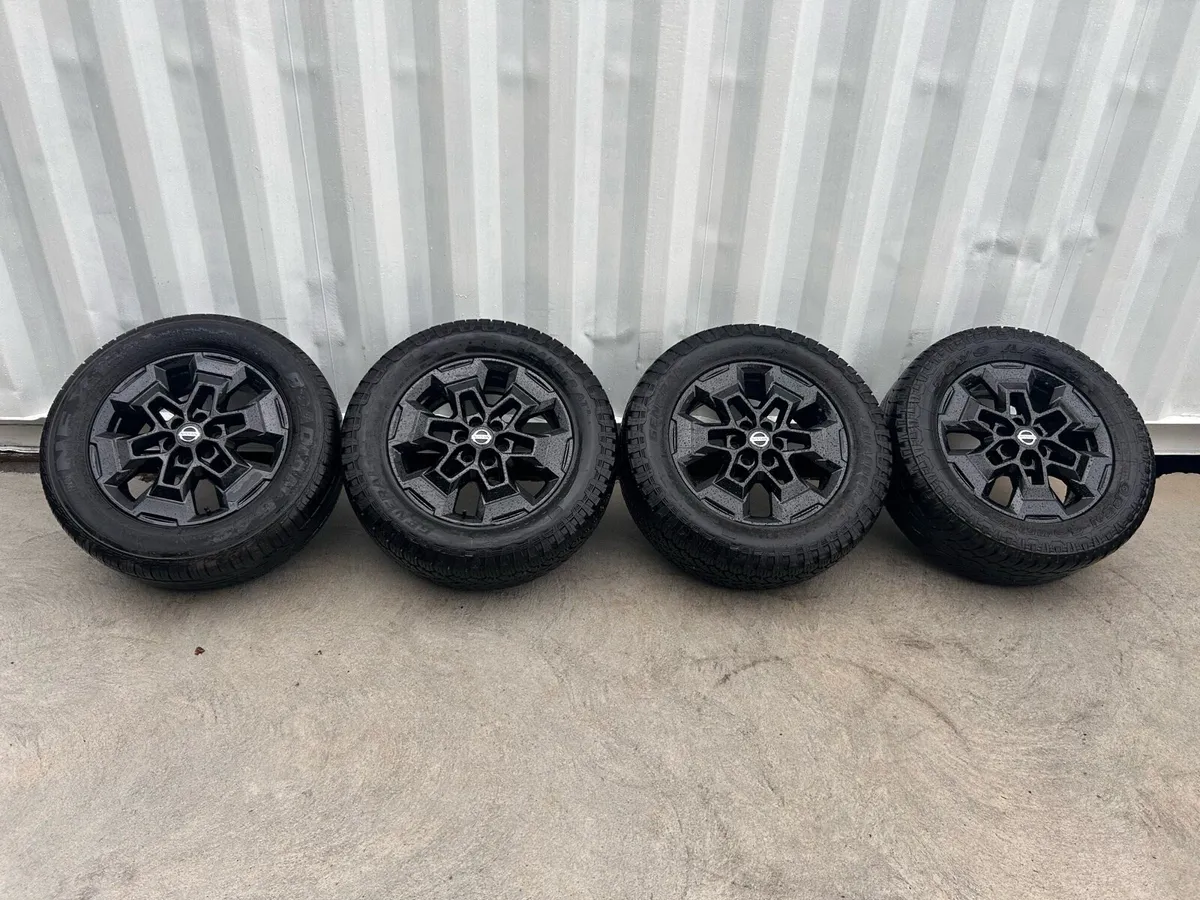 Genuine Nissan Navara 18” Alloy Wheels - Image 3