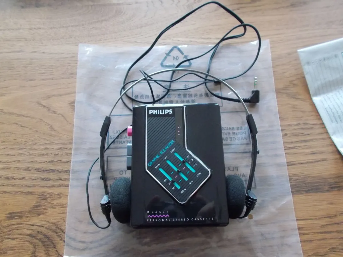 Philips Cassette Player from 1988 *NEW* - Image 4