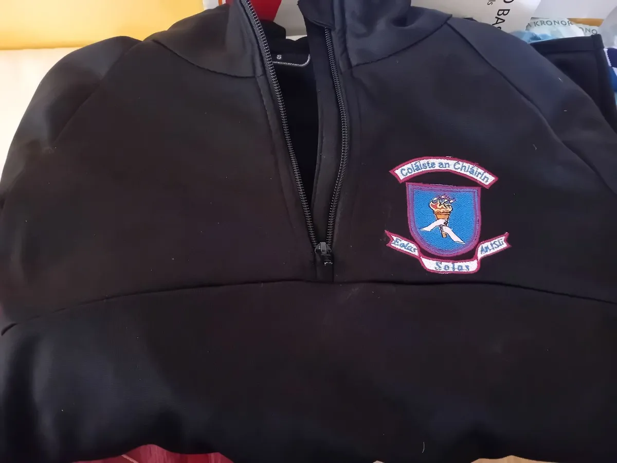 Clarin college tracksuit uniform top size small