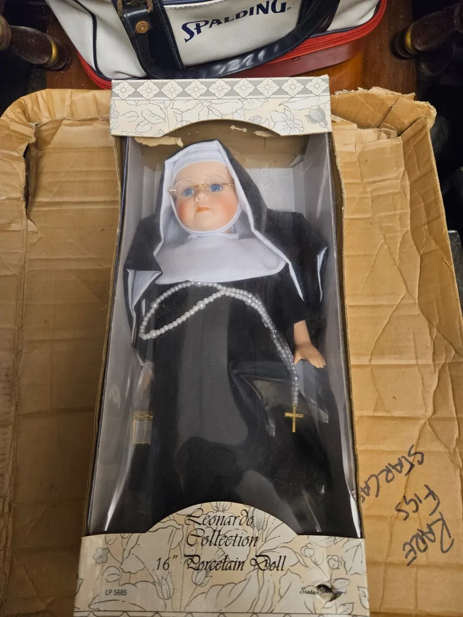 Leonardo Collection Nun - Image 4
