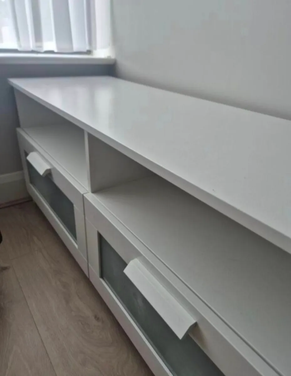 Tv stand - Image 2