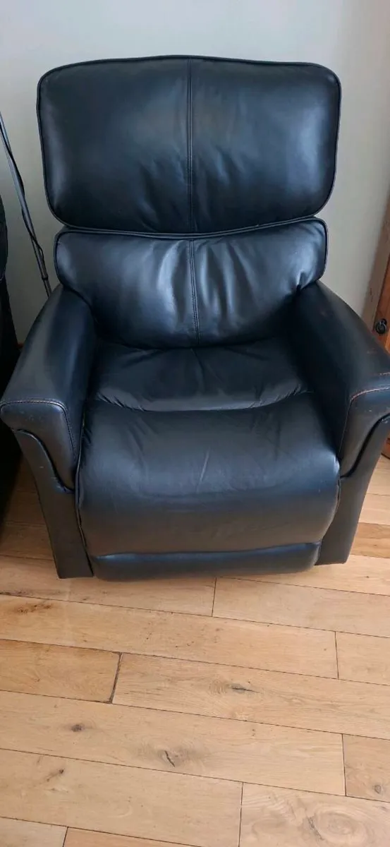 Black leather suitei - Image 3