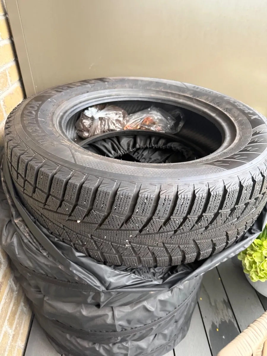 Hankook Winter Tyres 225/65 R17 - Image 3