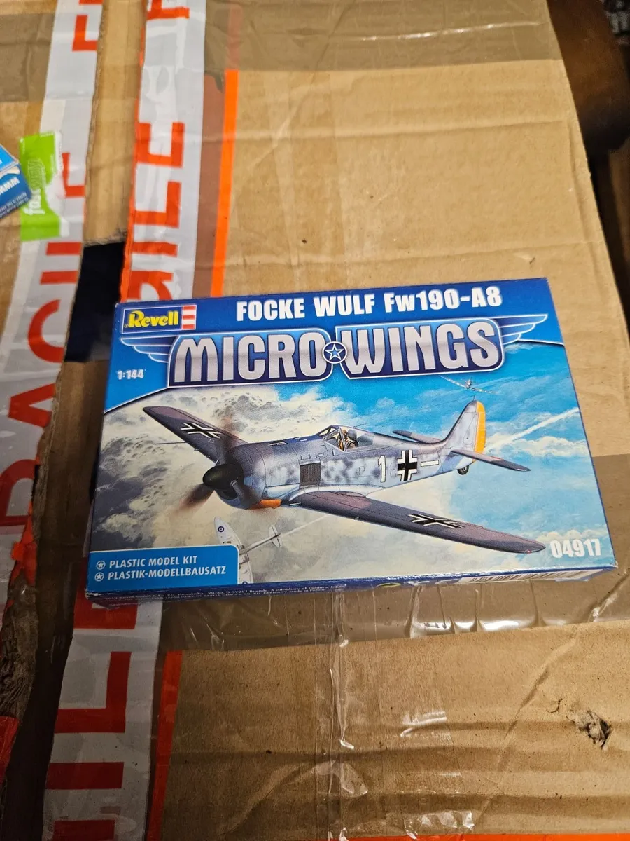 Airfix Revell German WW2 Focke Wolf - Image 1