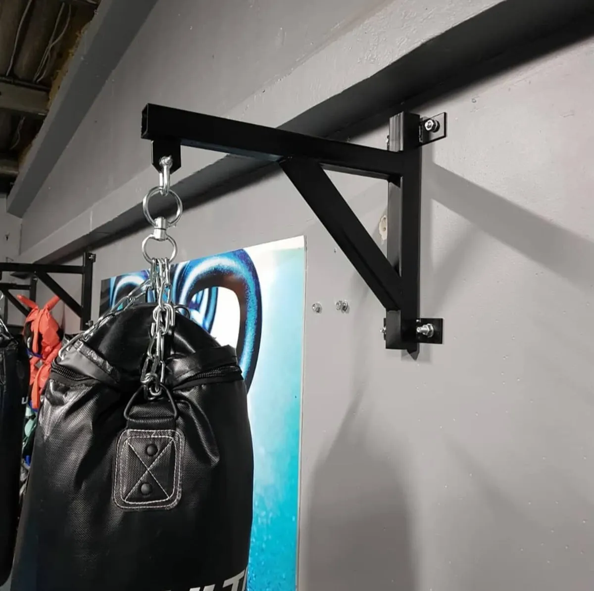Boxing bag brackets - Image 1