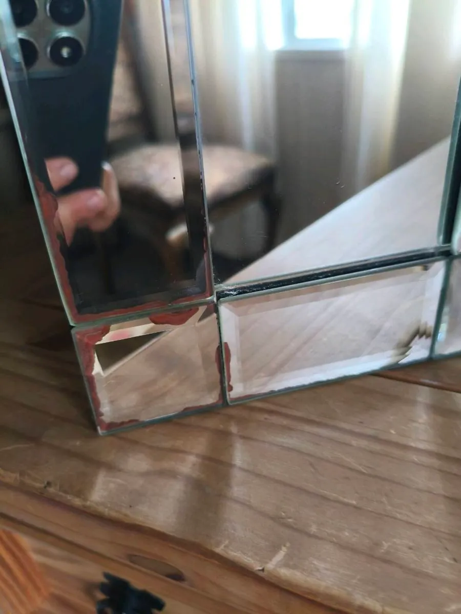 Lovely dressing table mirror,30 Euro can meet up - Image 4