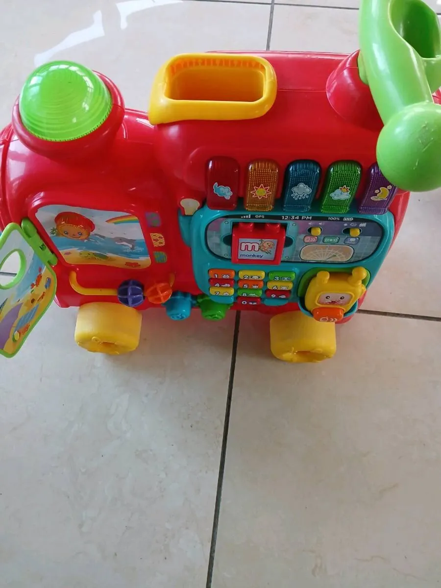Vtech alphabet train. - Image 4