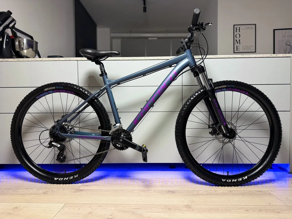 Carrera Vengeance Bike (Like NEW) - Image 1