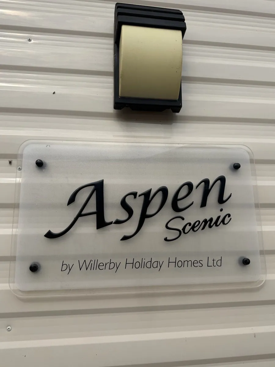 Willerby Aspen Scenic 38 x 12.6/ 2 Bed - Image 2