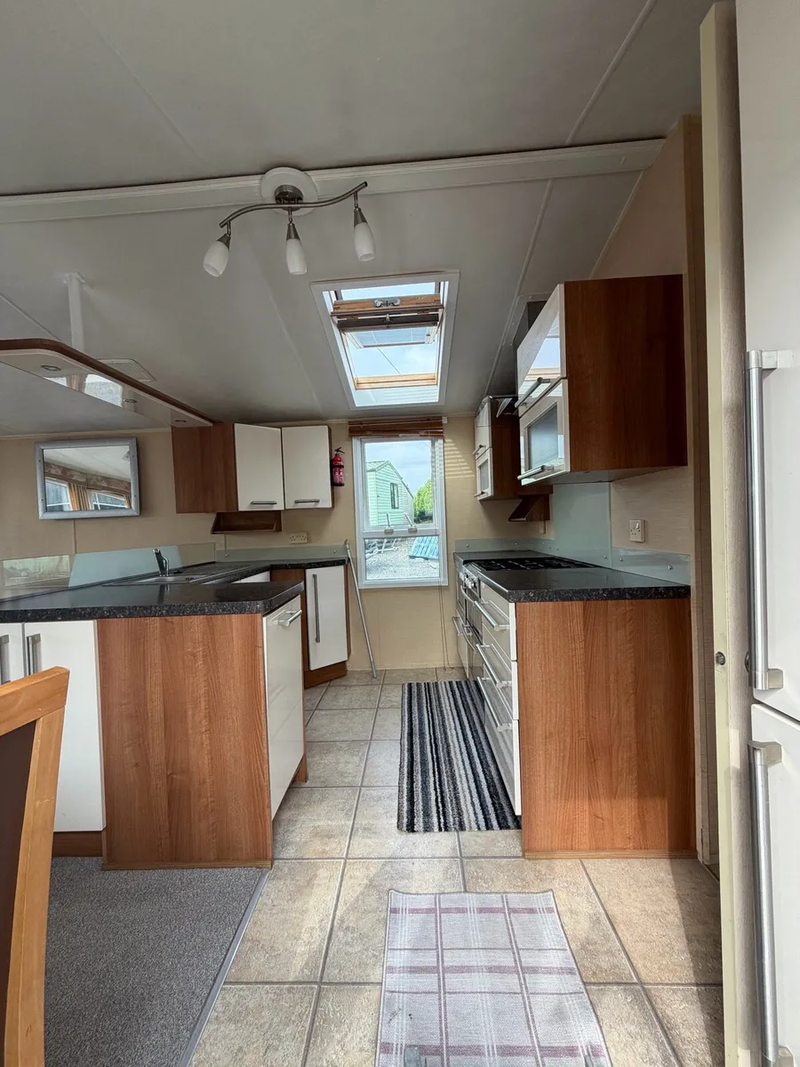 Willerby Aspen Scenic 38 x 12.6/ 2 Bed - Image 4