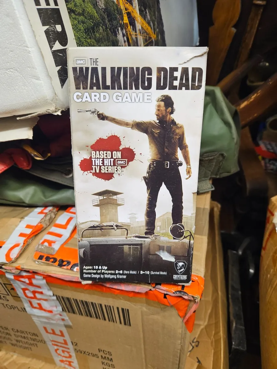 Walking Dead Card Game - Image 1