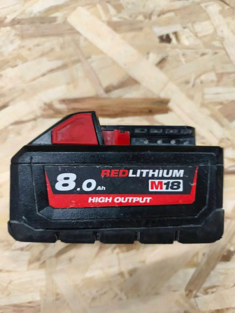 Milwaukee M18 Battery - Image 3