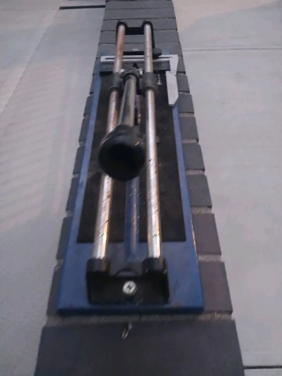 Tile cutter - Image 2