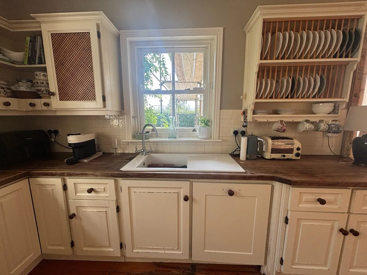 Kitchen, windows, patio doors - Image 1