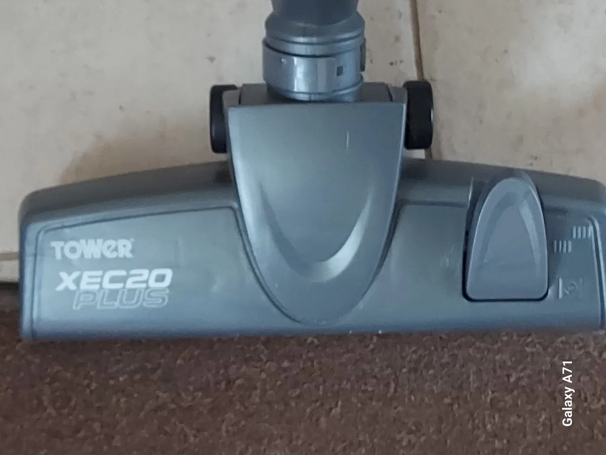 TOWER XEC20 PLUS Vertical wired Vacuum Cleaner - Image 2