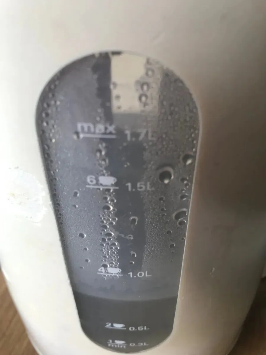 Bosch 1.7 litre Kettle - Image 3
