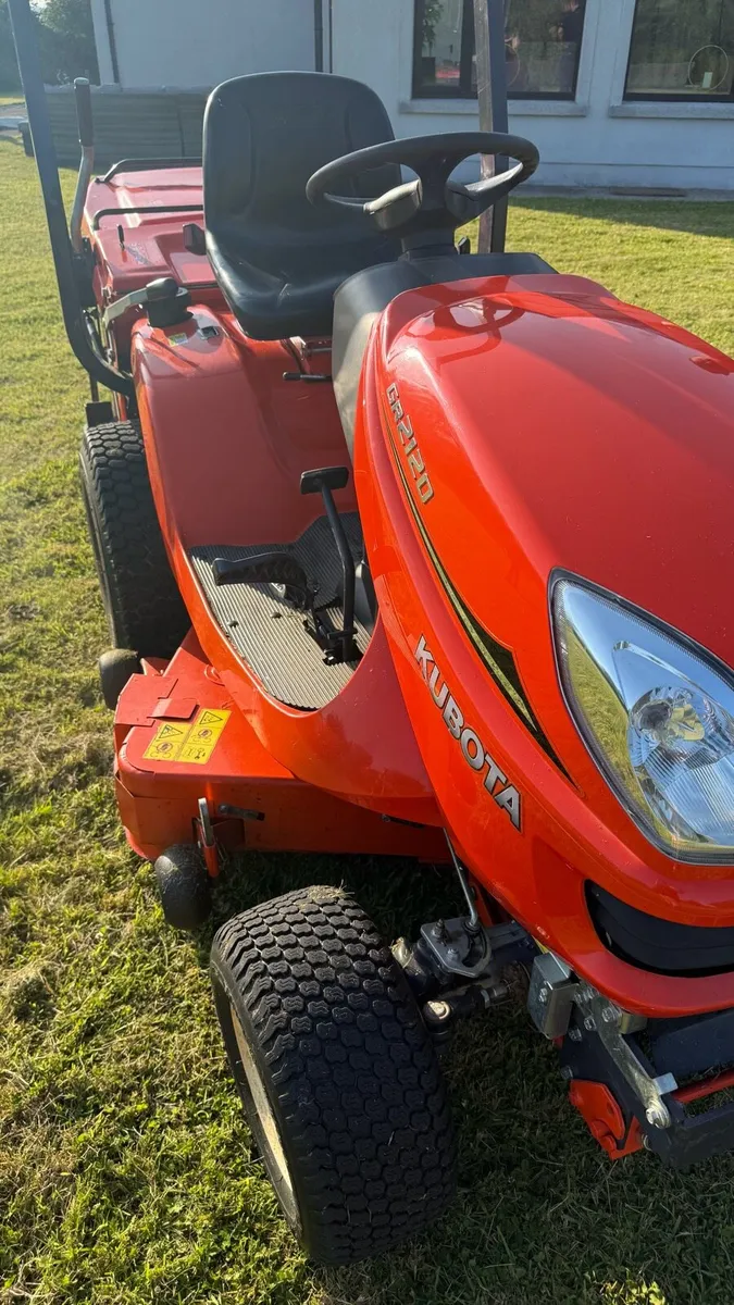 Kubota GR2120 - Image 3